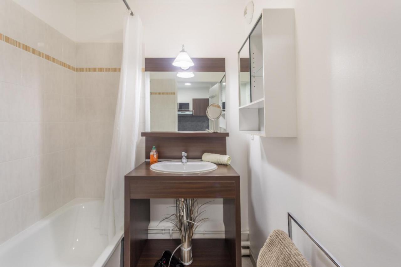 Appartement Confort Paris Монтеврен Екстериор снимка